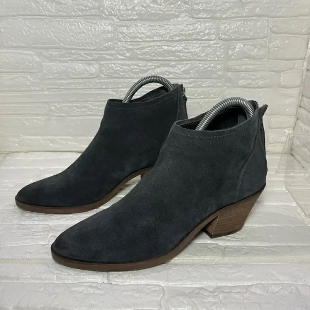 Dolce Vita booties 